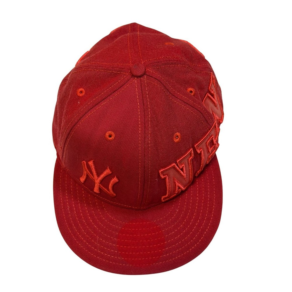 New Era 59FIFTY New York Yankees Fitted Hat Red Wool Size 7 1/4 Wrap Text Cap